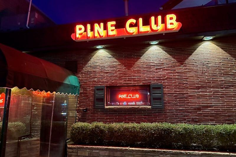 This Ohio Steakhouse Has Grilled The Same Menu For Nearly 80 Years And Locals Wouldn’t Change A Thing