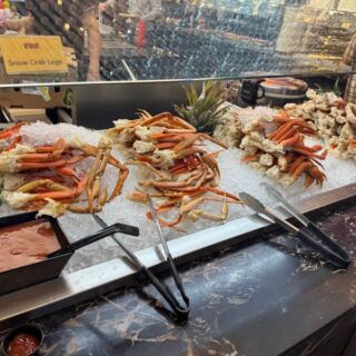 This San Antonio Seafood Buffet In Texas Serves Endless Crab Legs Alongside A Made-To-Order Ramen Bar