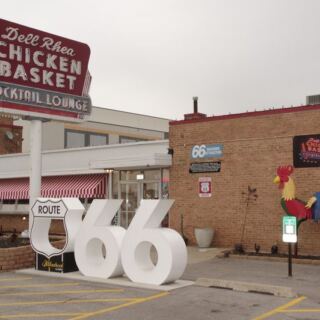 This Old Route 66 Chicken Stop Near Chicago Has Been Serving Legendary Fried Chicken For Decades