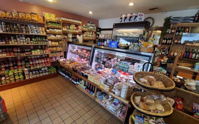 This Washington Polish Deli Makes Its Own Kielbasa And Pierogi Worth Coming Back For