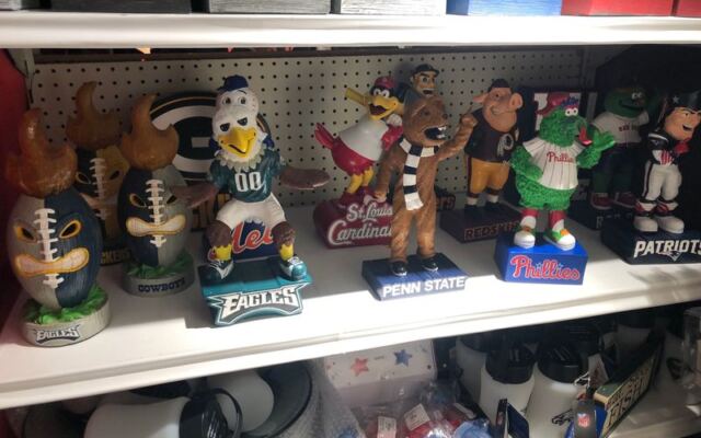 This New Jersey Christmas Shop Keeps The Holiday Feeling Going Long Before December