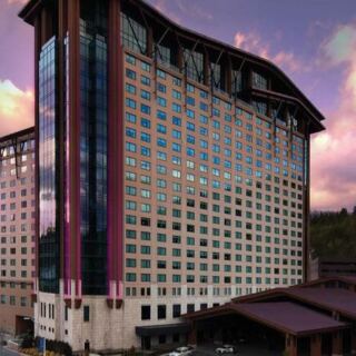 This North Carolina Casino Resort Hides an All-You-Can-Eat Buffet in the Smoky Mountains