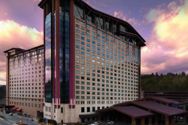 This North Carolina Casino Resort Hides an All-You-Can-Eat Buffet in the Smoky Mountains