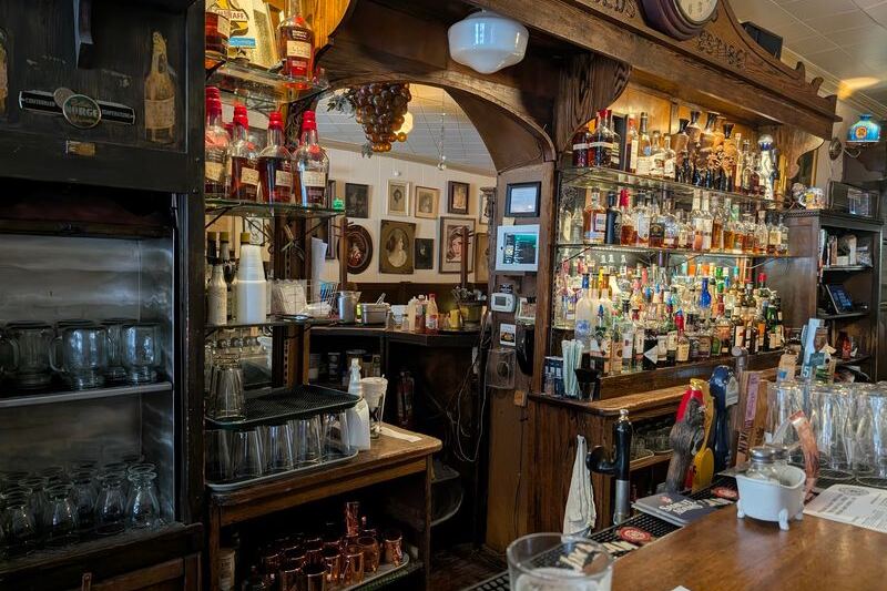 This Ohio Dive Is So Wonderfully Weird You’ll Spend The Whole Visit Just Looking Around