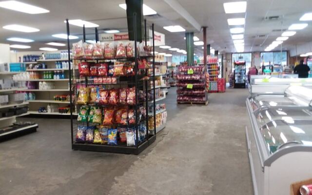This Mississippi Discount Grocery Sells Name-Brand Deals at Prices Shoppers Call Unbeatable