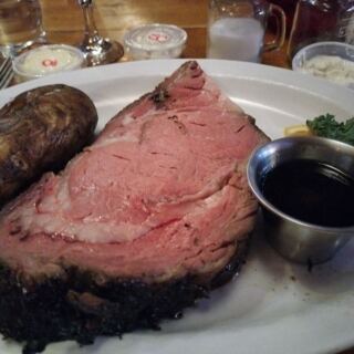 Oregon Locals Happily Rack Up the Miles for the Prime Rib at This Small-Town Restaurant
