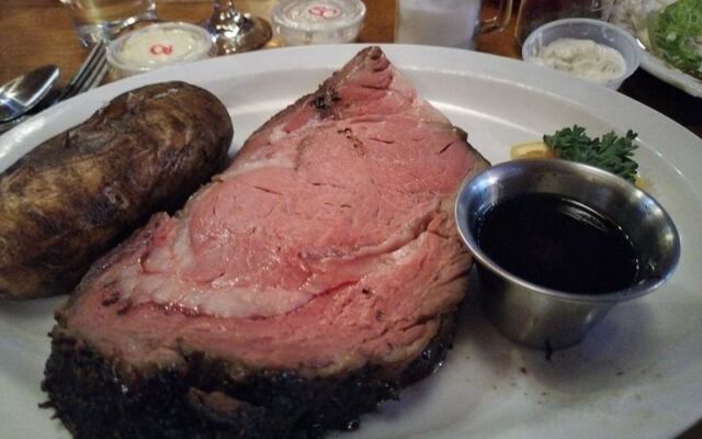 Oregon Locals Happily Rack Up the Miles for the Prime Rib at This Small-Town Restaurant