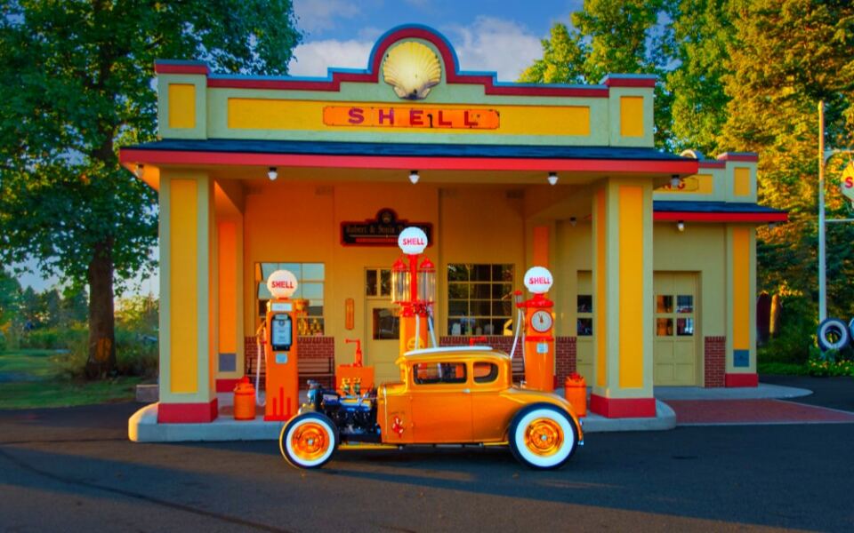 14 Classic Car Wonderlands That Feel Frozen in Another Era