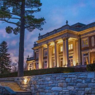 This Massachusetts Resort Turned an 1897 Berkshires Estate Into a Hot-Tub, Pool, and Spa Wonderland