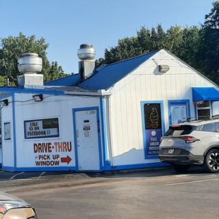 This Tennessee Burger Shack Serves Crispy Smash Burgers and Frozen Custard Worth the Detour