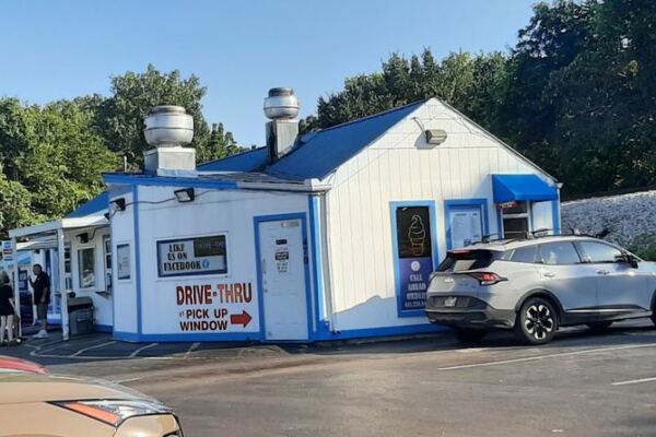 This Tennessee Burger Shack Serves Crispy Smash Burgers and Frozen Custard Worth the Detour