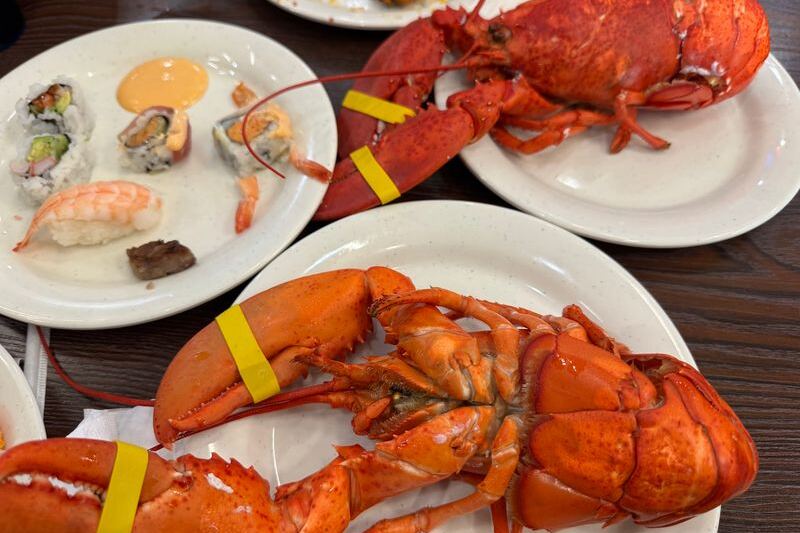 This New Jersey Seafood Buffet Keeps Crab Legs, Lobster, and Sushi Coming Near Atlantic City