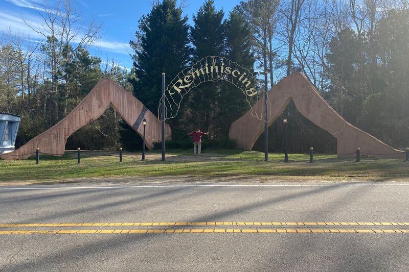 Why Drivers Keep Slamming the Brakes for a Pair of Giant Concrete Legs Outside Henderson