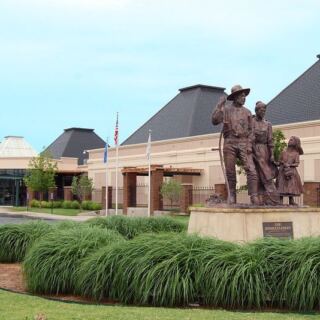Seven Oklahoma Fall Spots Where the Whole Town Turns Into a Time Machine