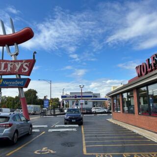 This Iconic Illinois Hot Dog Joint Has Been Serving Chicago-Style Dogs Since 1967