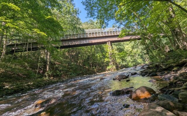 This New Jersey Gorge Has a Riverside Trail Above a Boulder-Strewn Trout River
