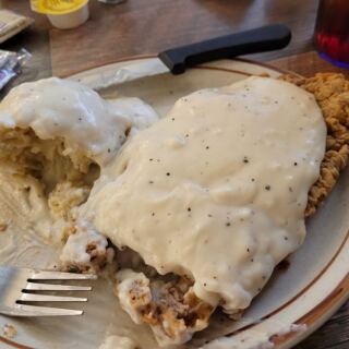 This Duncan, Oklahoma Steakhouse Brings You Free Peach Cobbler With Every Chicken-Fried Steak You Order