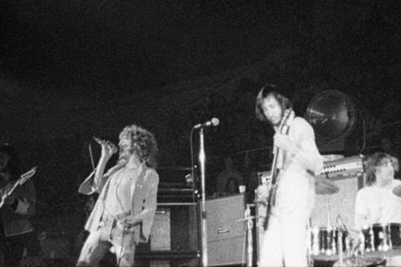 These 12 Guitar-Driven Hits Ruled 1971 Car Radios