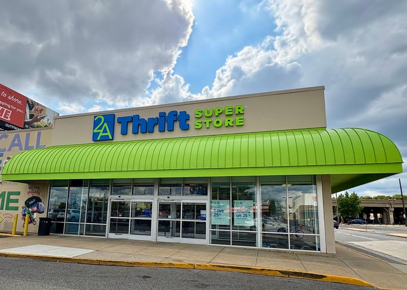 2nd Ave Thrift Superstore, Philadelphia, Pennsylvania