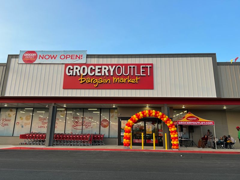 A Bargain Hunter's Address on Pulaski Highway A Bargain Hunter's Address on Pulaski Highway