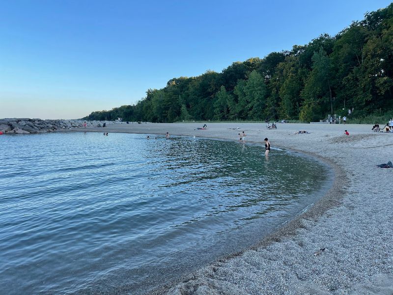 A Bluff-Top Secret in Highland Park