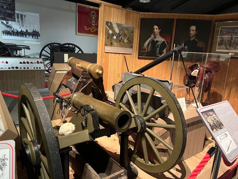A Cannon Linked to Yorktown A Cannon Linked to Yorktown