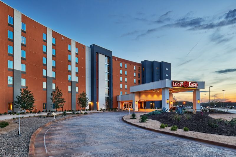 A Casino Hotel on the Edge of Two Countries A Casino Hotel on the Edge of Two Countries