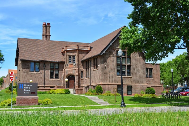 A Century-Old Landmark on Van White Memorial Boulevard