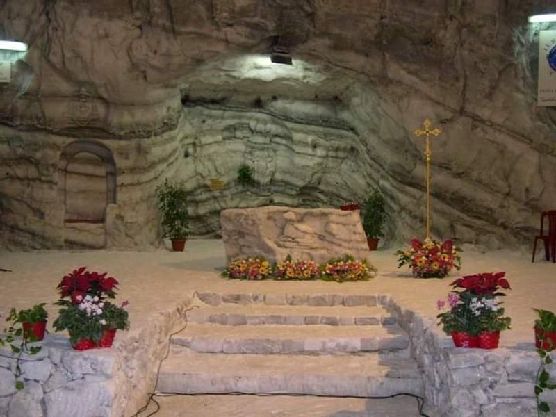 A Church Hidden Under Realmonte A Church Hidden Under Realmonte