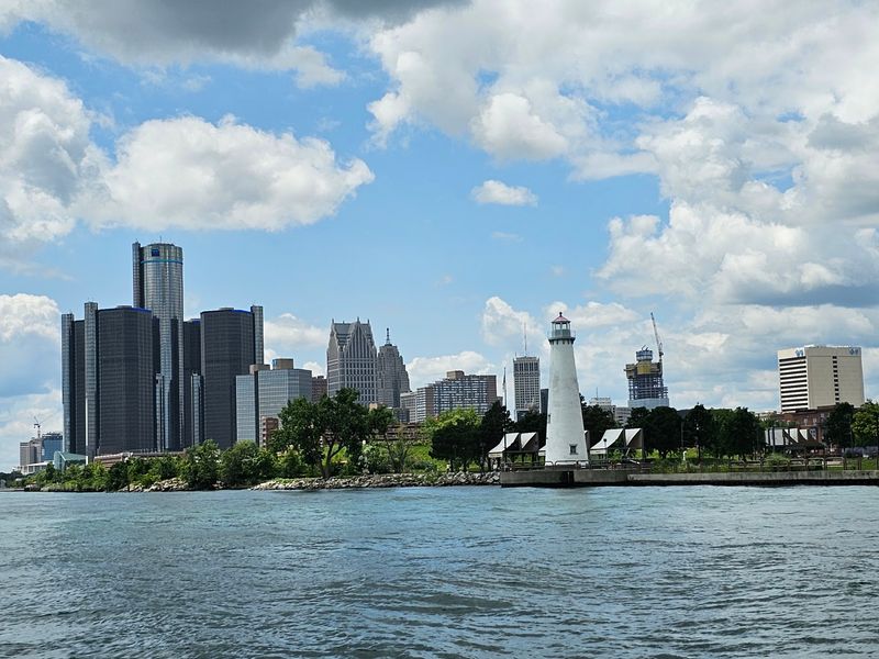 A City Lighthouse With a Real Address