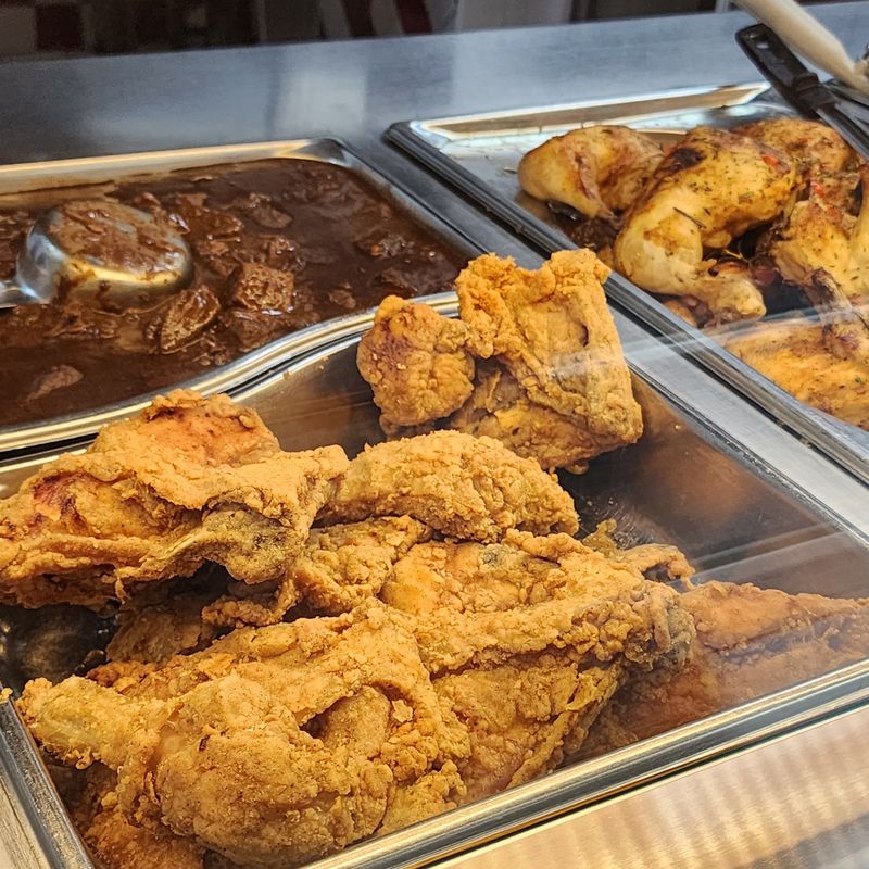 A Clifton Avenue Cafeteria That Nashville Keeps Close