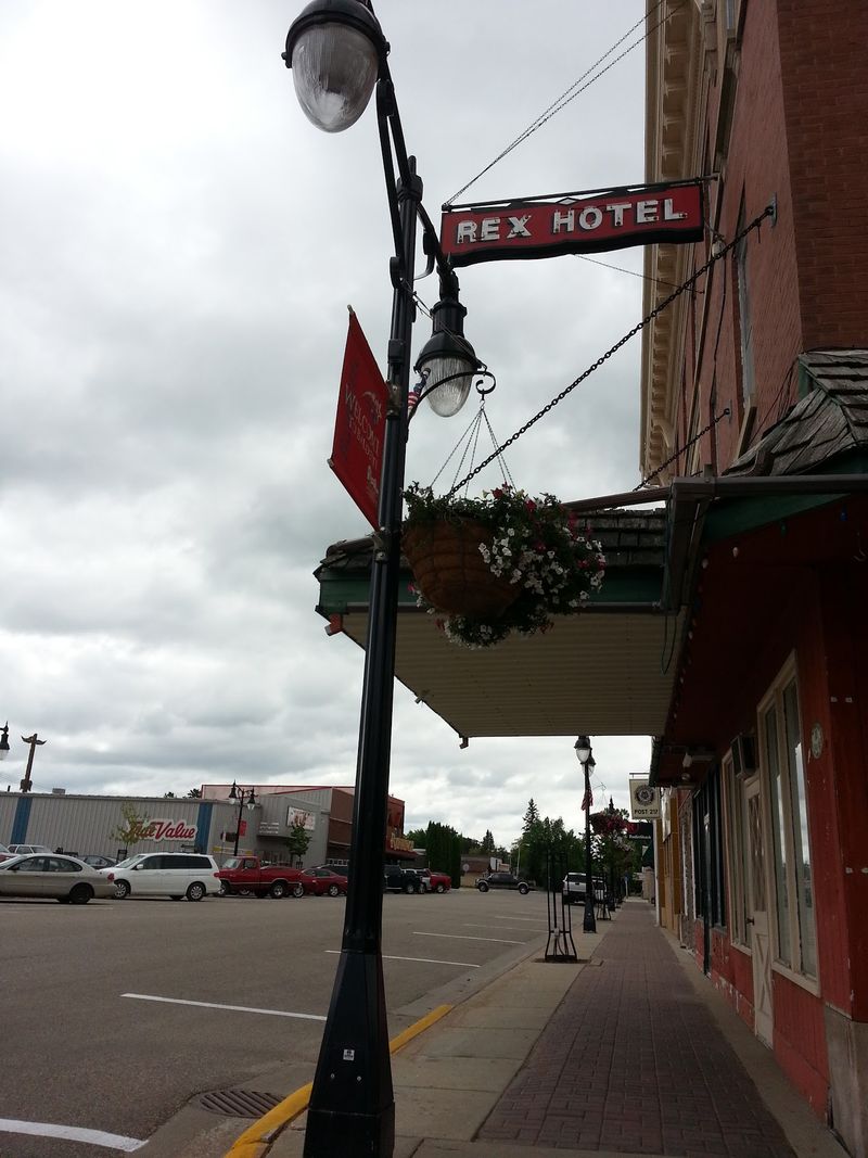 A County Seat With Small-Town Character A County Seat With Small-Town Character