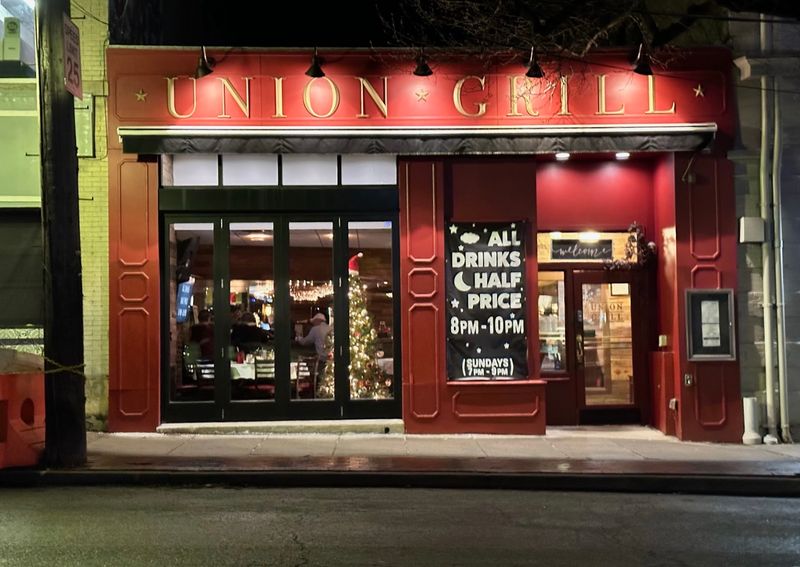 A Craig Street Address With Brainy Neighbors