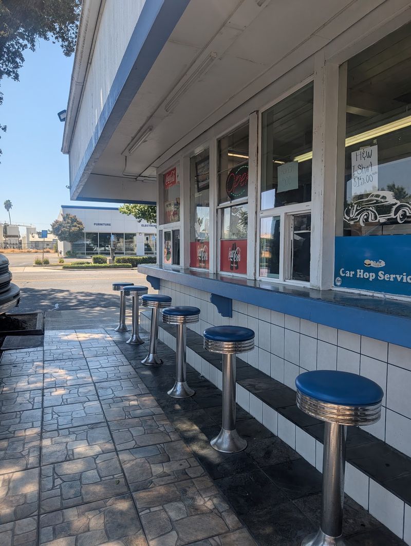 A Downtown Merced Burger Stand with Carhop Roots A Downtown Merced Burger Stand with Carhop Roots