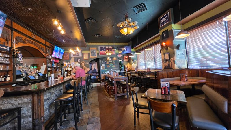 A Downtown Pub With a Deli Heart