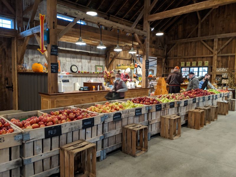 A Family Fruit Farm Near the Lake Erie Shore A Family Fruit Farm Near the Lake Erie Shore