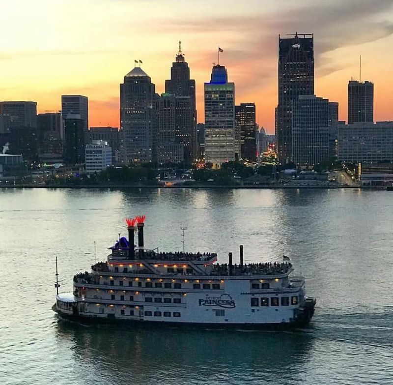 A Floating Ballroom on the Detroit Riverfront A Floating Ballroom on the Detroit Riverfront