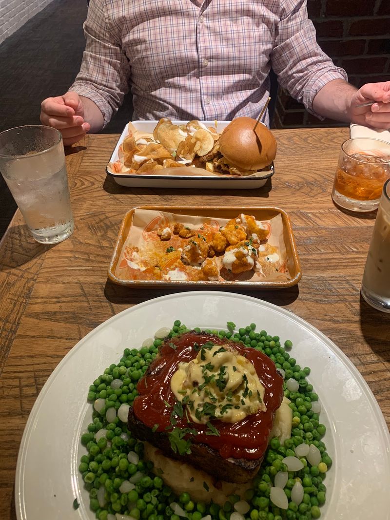A Friendly Verdict on This South Tampa Favorite A Friendly Verdict on This South Tampa Favorite