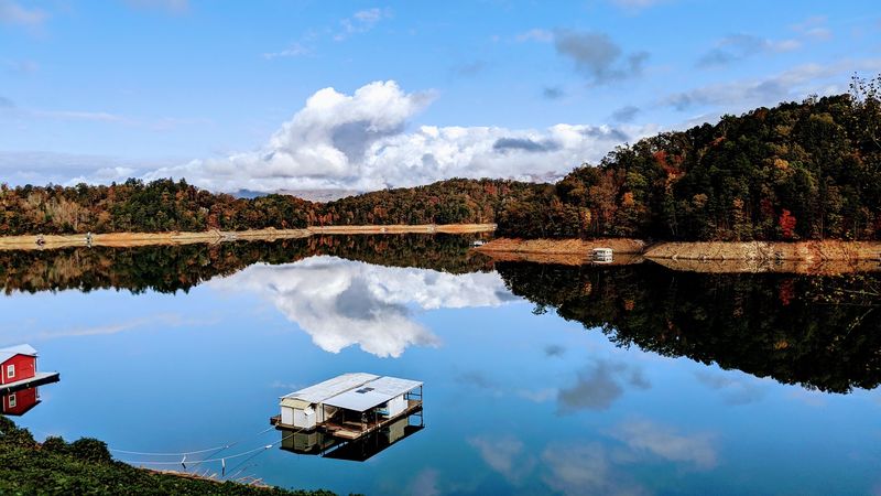 A Gentle Verdict on Mountain-Town Living A Gentle Verdict on Mountain-Town Living