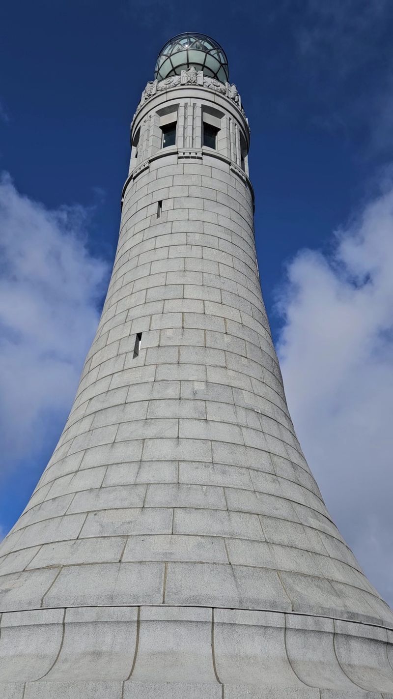 A Granite Beacon Built to Honor Veterans A Granite Beacon Built to Honor Veterans