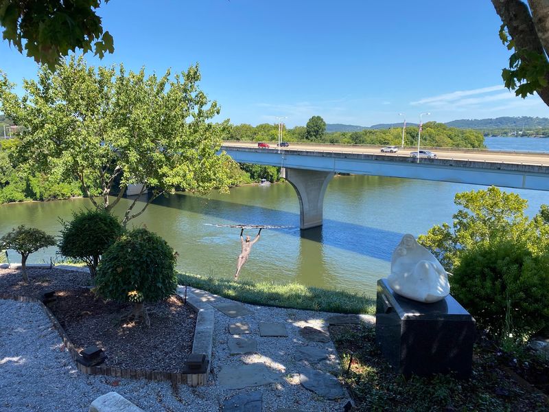 A Hilltop Address Above the Tennessee River A Hilltop Address Above the Tennessee River