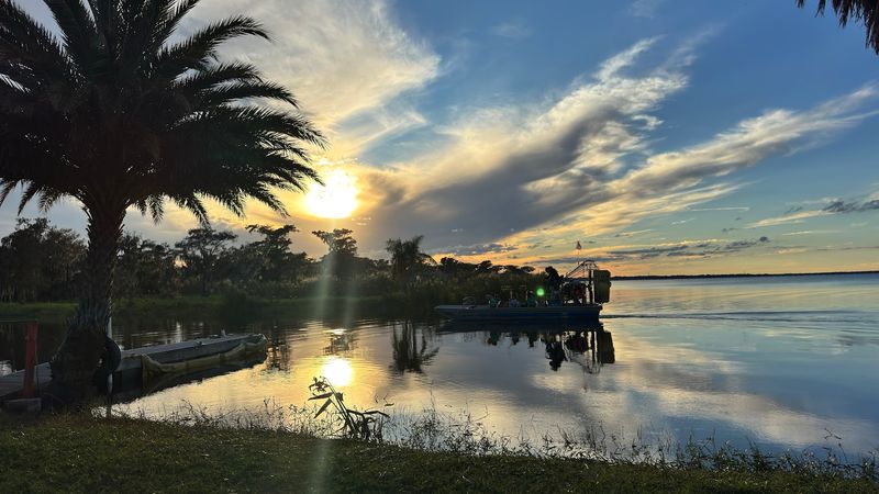 A Lakeside Fish Camp Where the Swamp Comes Standard A Lakeside Fish Camp Where the Swamp Comes Standard