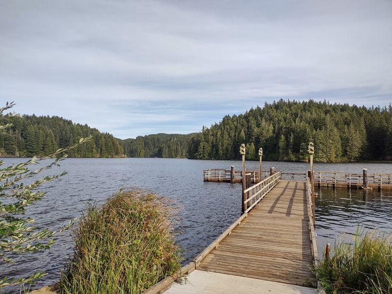 A Lakeside Park Hiding Just Off Highway 101 A Lakeside Park Hiding Just Off Highway 101
