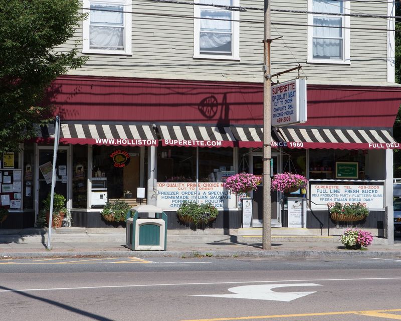 A Neighborhood Market on Washington Street