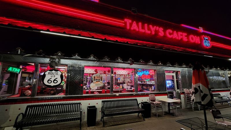 A Neon Landmark on Historic Route 66