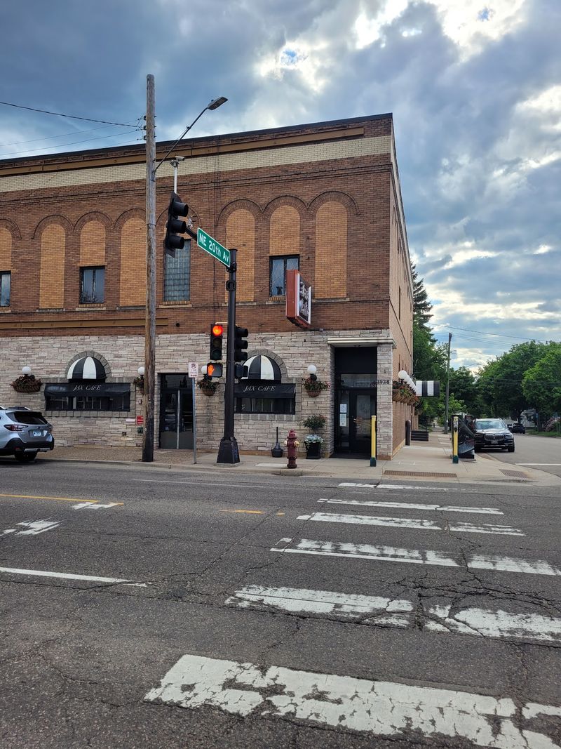 A Northeast Minneapolis Landmark on University Avenue A Northeast Minneapolis Landmark on University Avenue