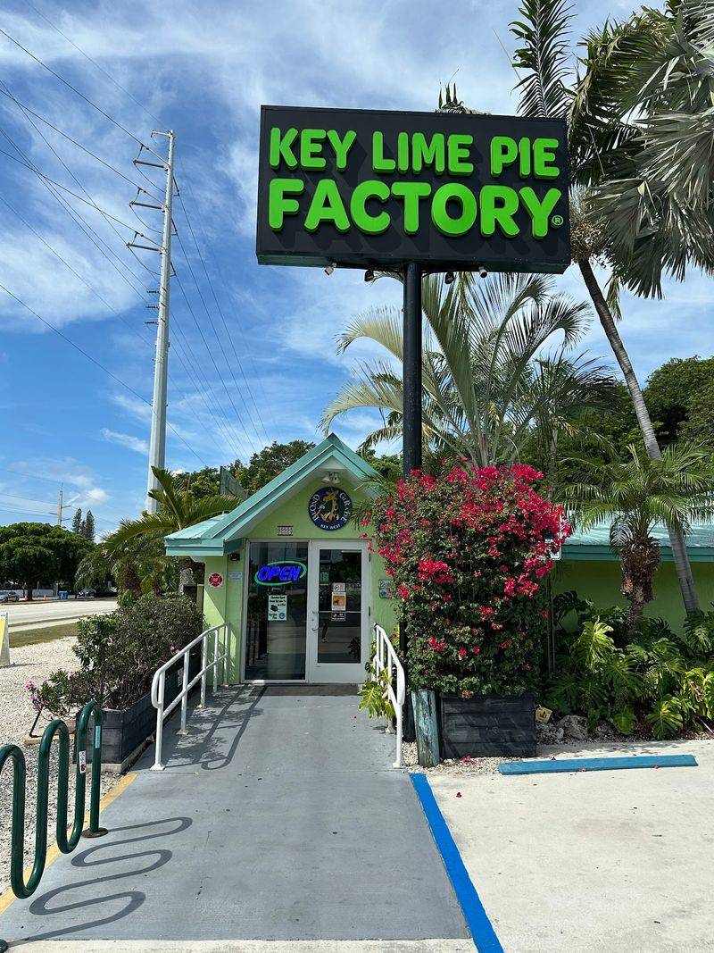A Pie Shop Worth Pulling Over For On The Overseas Highway A Pie Shop Worth Pulling Over For On The Overseas Highway