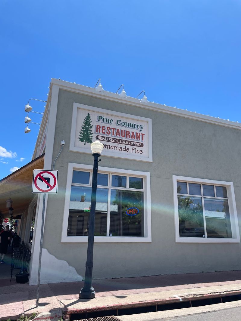 A Pie Stop on Grand Canyon Boulevard