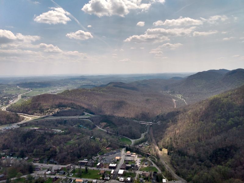 A Pocket-Sized Town Guarding a Famous Mountain Pass A Pocket-Sized Town Guarding a Famous Mountain Pass