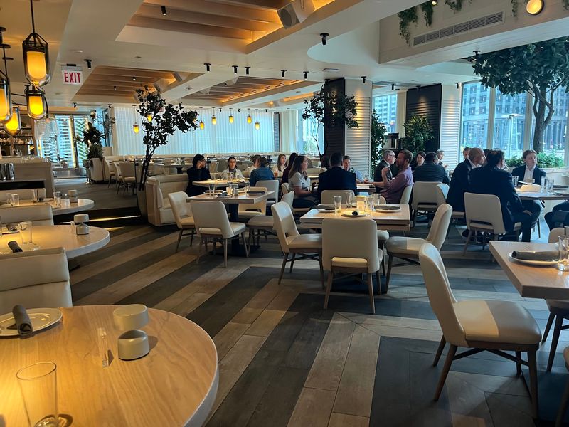 A Riverside Meal Worth Planning a Day Around